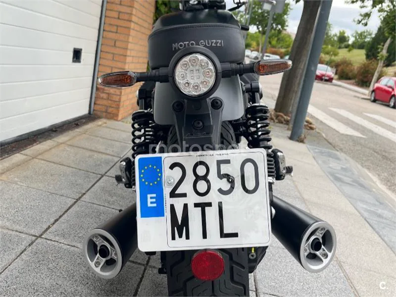 Moto Guzzi V9 - Vista 6