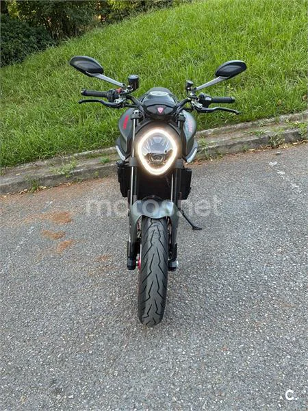 Ducati Monster - Vista 8
