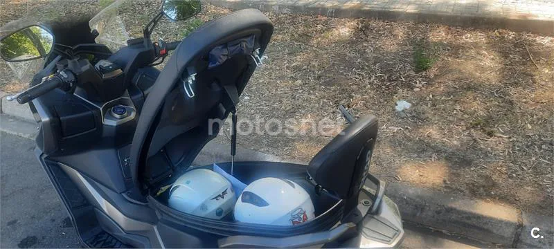 Kymco DTX 350 - Vista 5