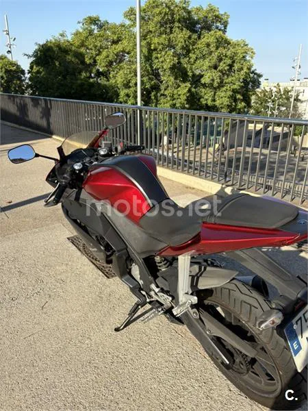 Yamaha YZF-R125 - Vista 8