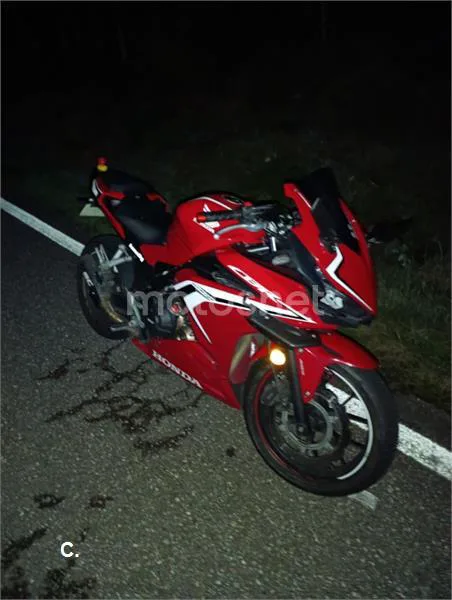 Honda CBR500R 4900 € 2019 Pontevedra - 1