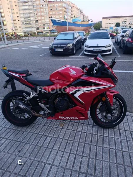 Honda CBR500R - Vista 3