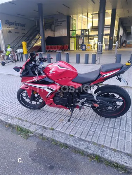 Honda CBR500R - Vista 5
