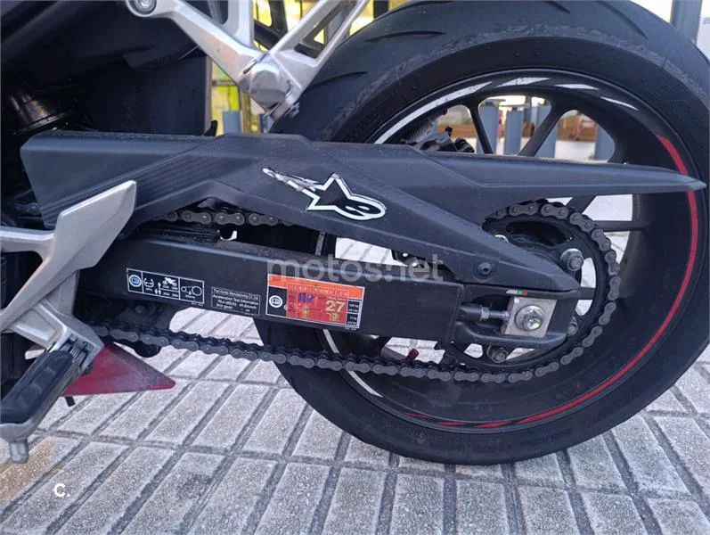 Honda CBR500R - Vista 10