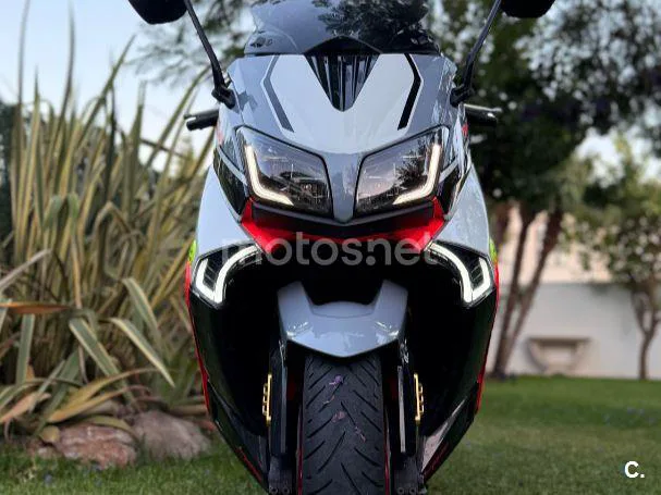 Yamaha TMAX 530 - Vista 5