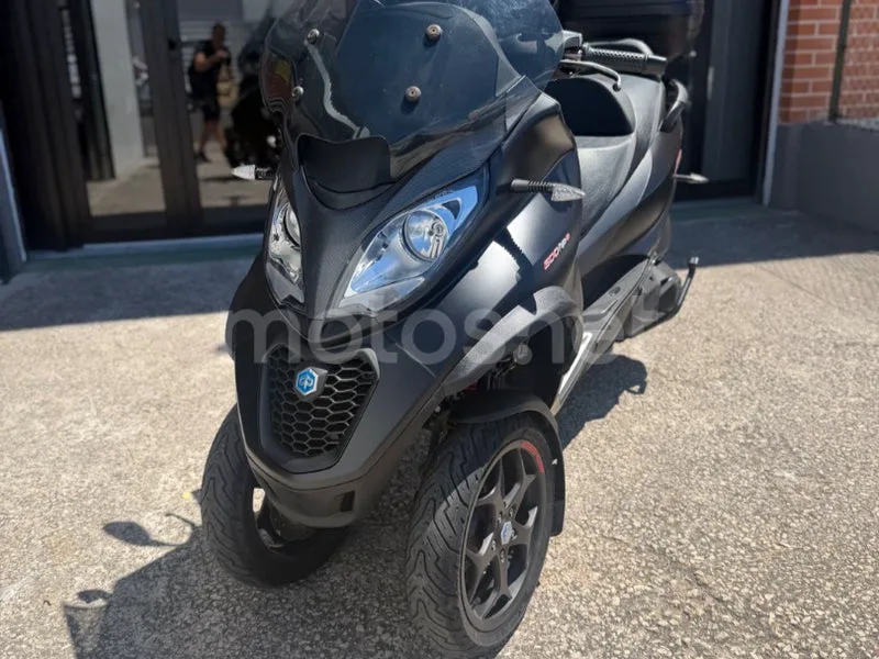 Piaggio MP3 500 HPE Business - Vista 4
