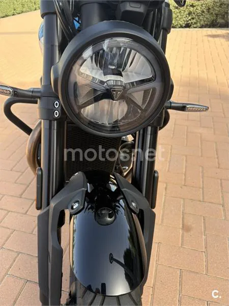 Triumph Speed Twin 900 - Vista 17