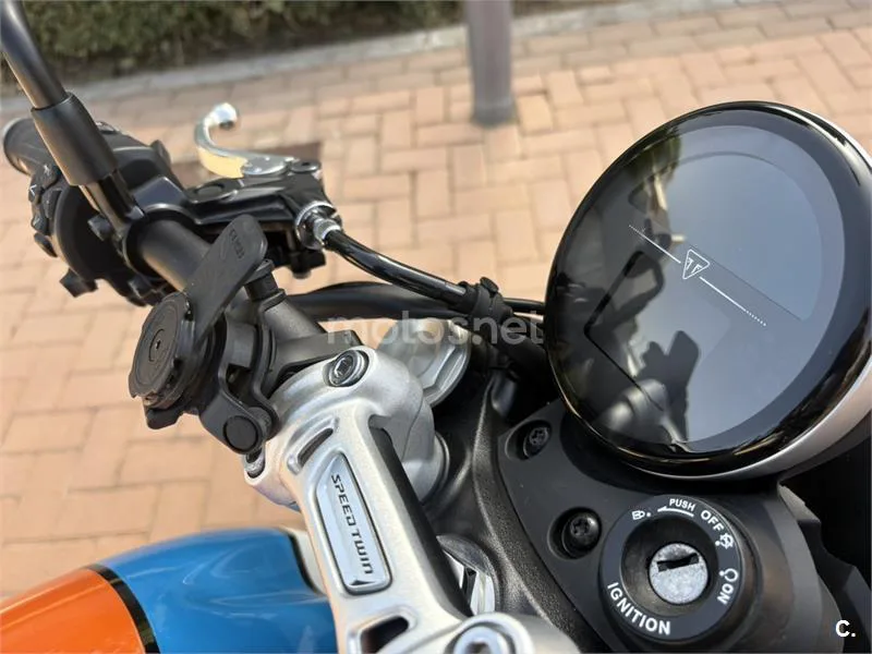 Triumph Speed Twin 900 - Vista 6