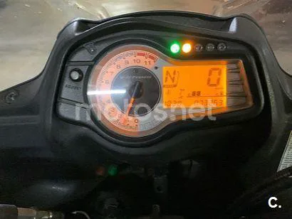 Suzuki V-Strom 650 - Vista 8