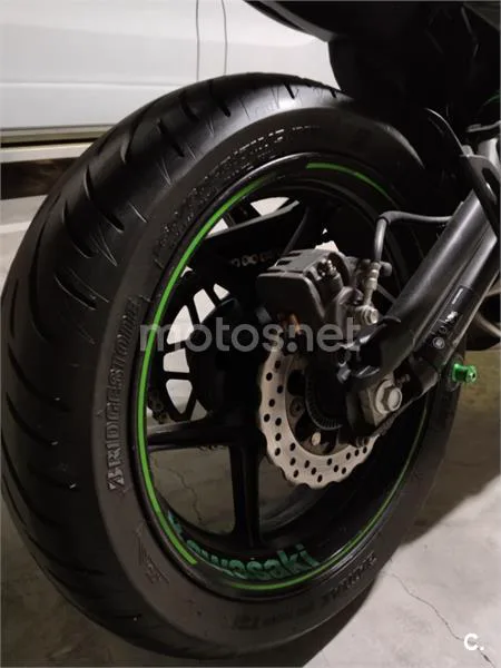 Kawasaki ER-6n - Vista 4