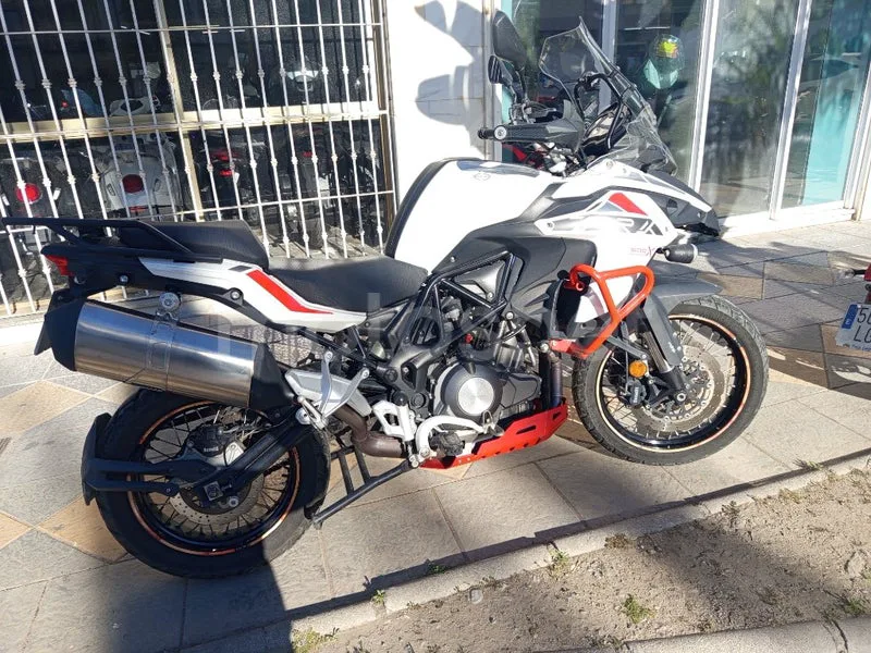 Benelli TRK 502 - Vista 5