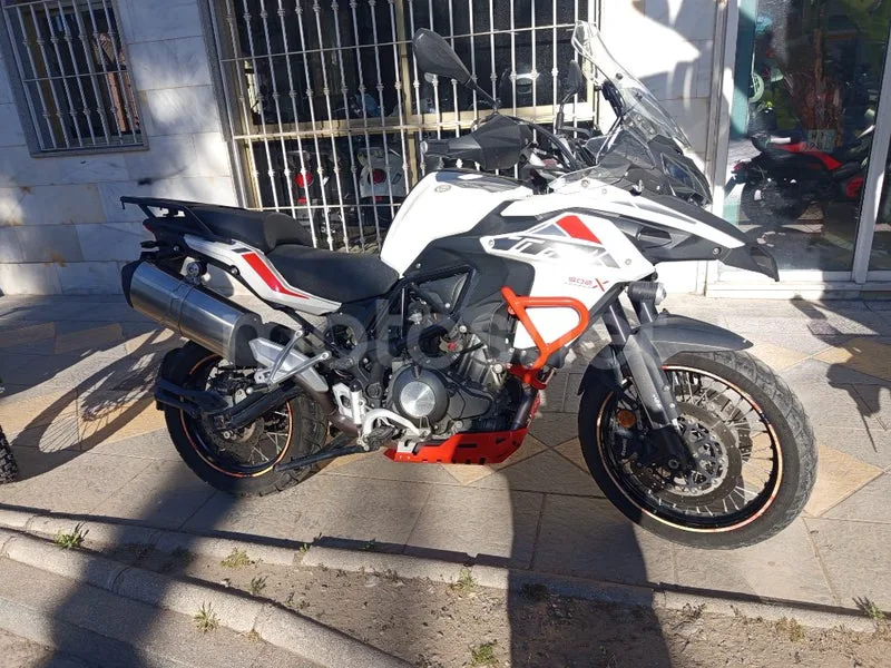 Benelli TRK 502 - Vista 6