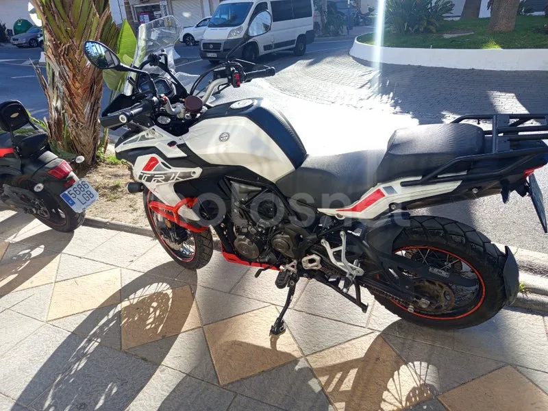 Benelli TRK 502 - Vista 8
