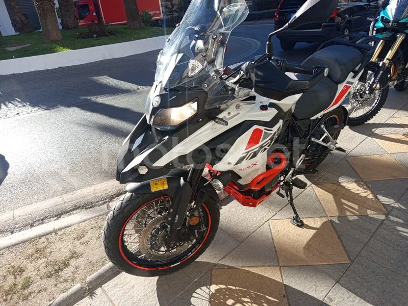 Benelli TRK 502 - Vista 9