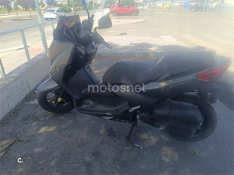 Yamaha XMAX 125 - Vista 7