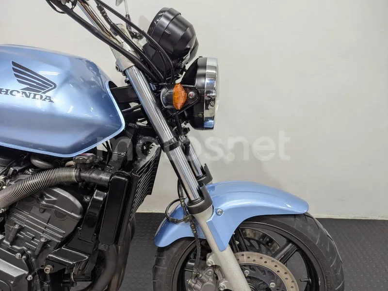Honda CBF600N - Vista 6