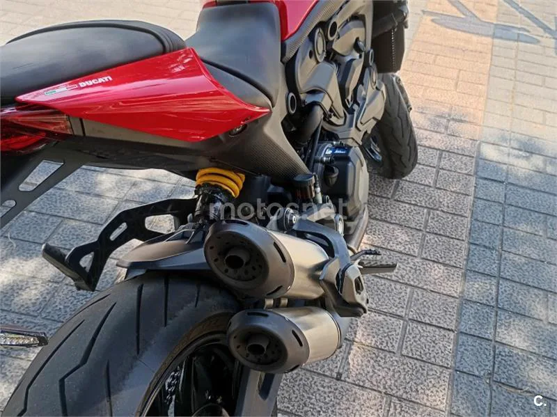 Ducati Monster - Vista 4