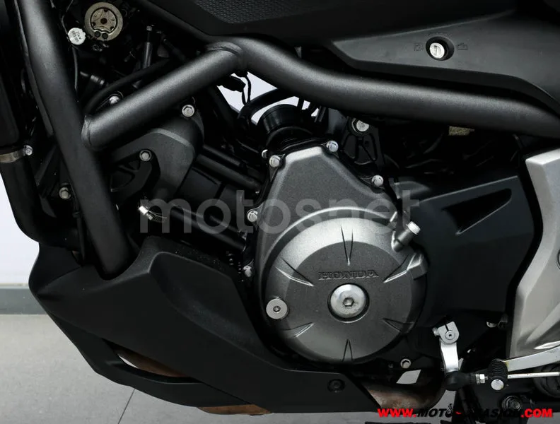 Honda NC700S - Vista 10