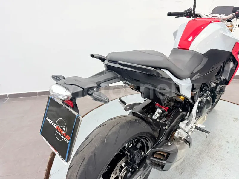 BMW F 800 R - Vista 9