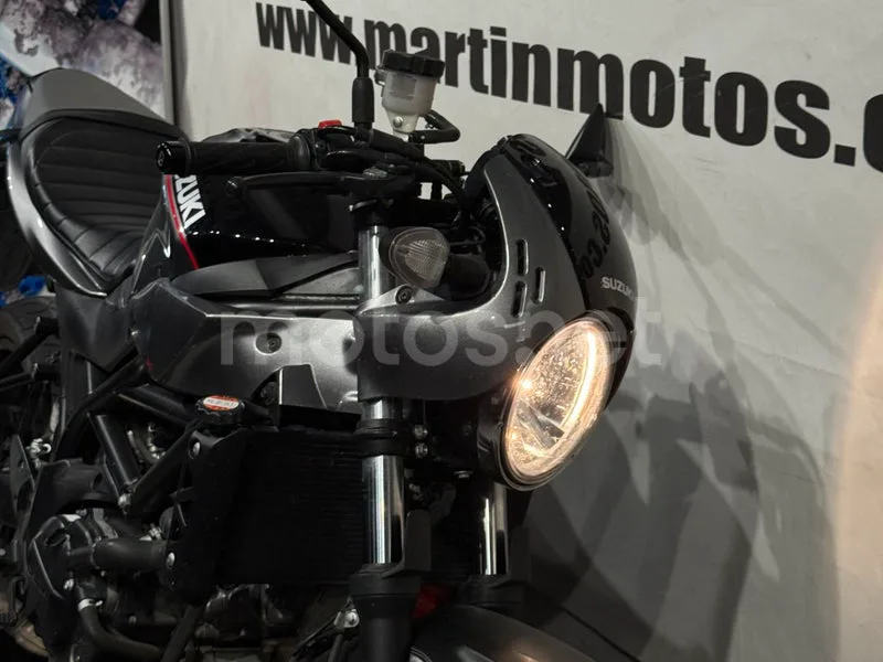 Suzuki SV650 4795 € 2019 Navarra - 2