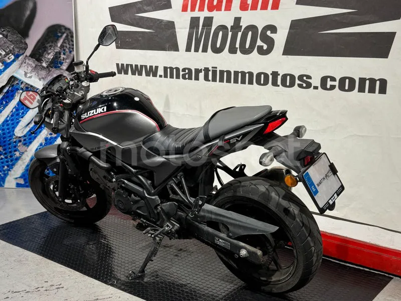 Suzuki SV650 - Vista 10