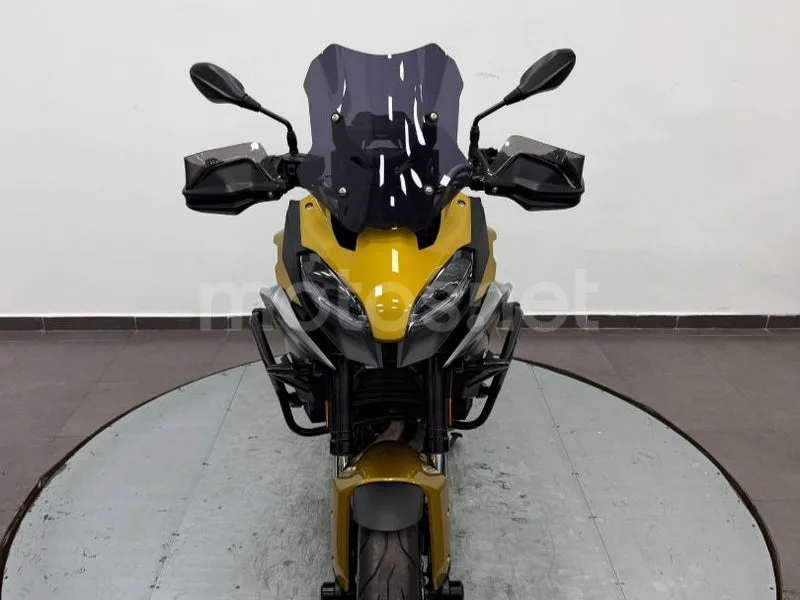 BMW F 900 XR - Vista 3