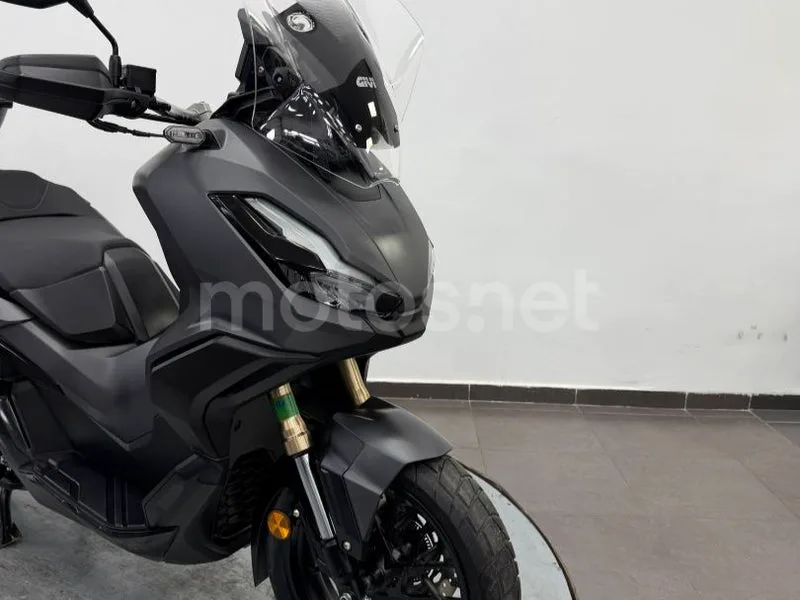 Honda ADV350 - Vista 20
