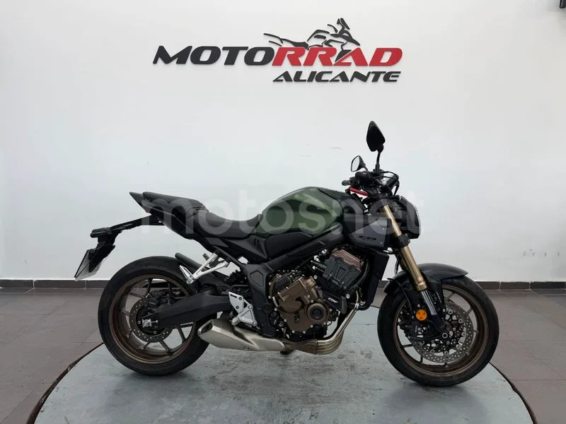 Honda CB650R 7990 € 2025 Alicante - 1