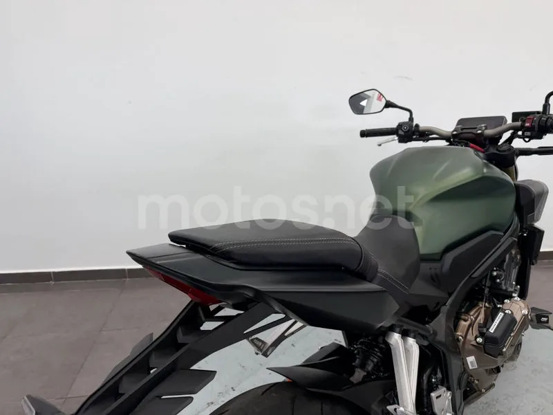 Honda CB650R - Vista 5