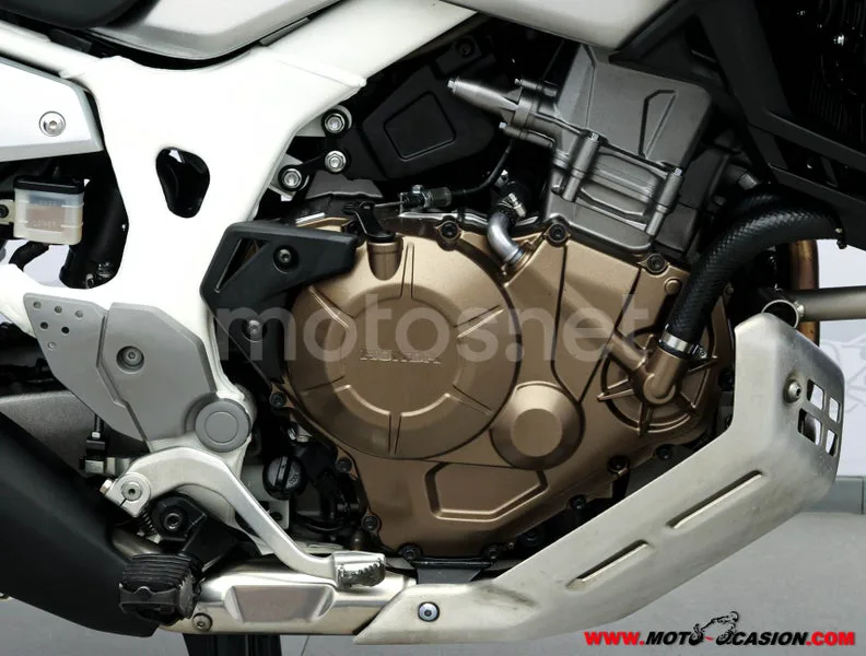 Honda CRF1000L Africa Twin - Vista 5
