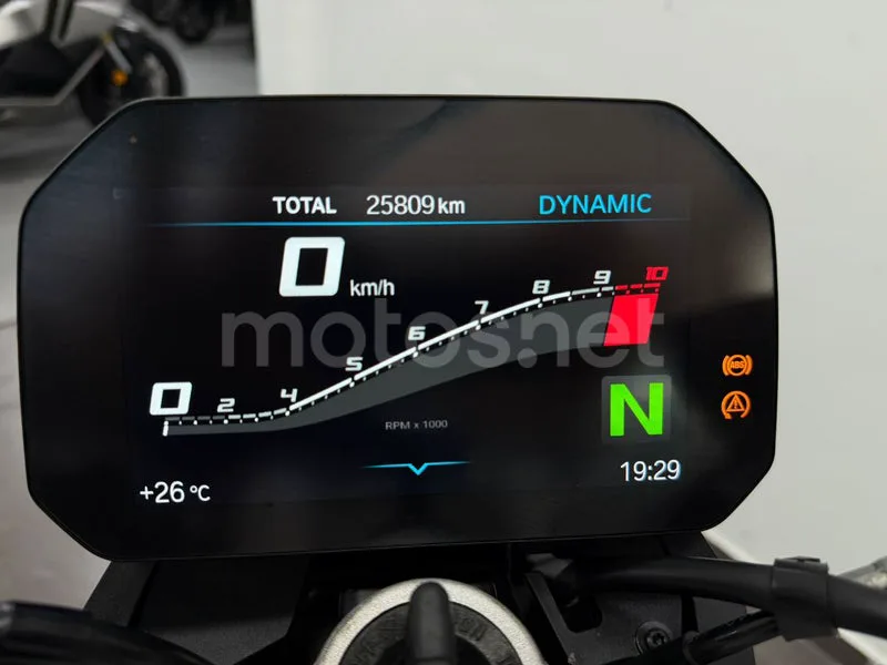 BMW F 900 R - Vista 17
