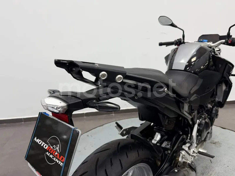 BMW F 900 R - Vista 6