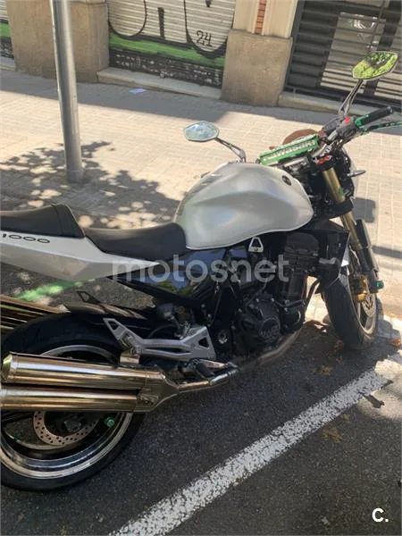 Kawasaki Z1000 - Vista 4