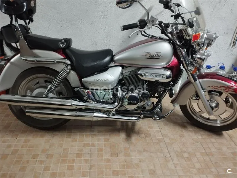 Hyosung Aquila GV 250 - Vista 3