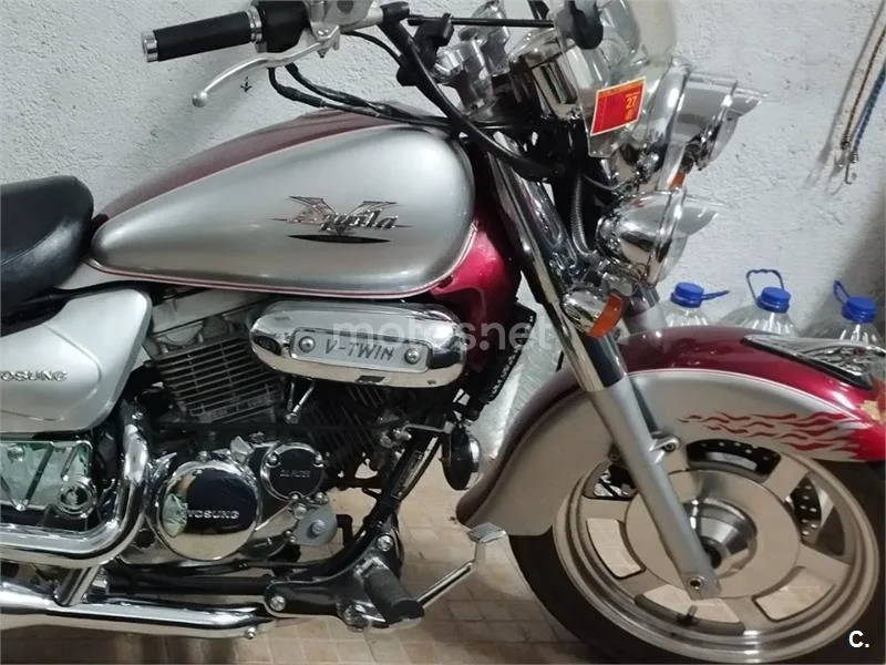 Hyosung Aquila GV 250 - Vista 5