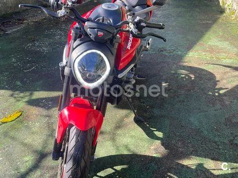 Ducati Monster - Vista 4