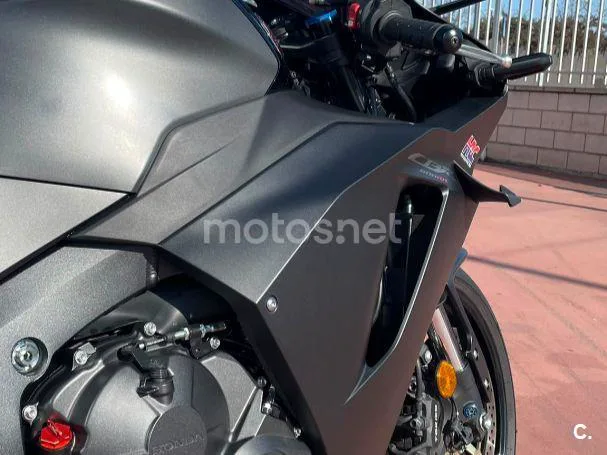 Honda CBR600RR - Vista 8