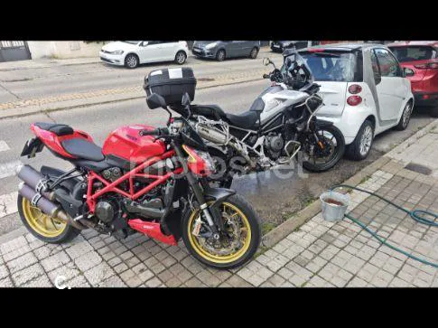 Ducati Streetfighter - Vista 4