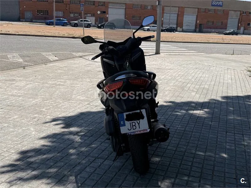 Yamaha XMAX 250 - Vista 6