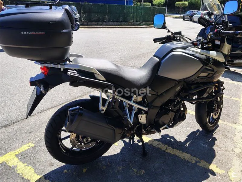 Suzuki V-Strom 1000 - Vista 12