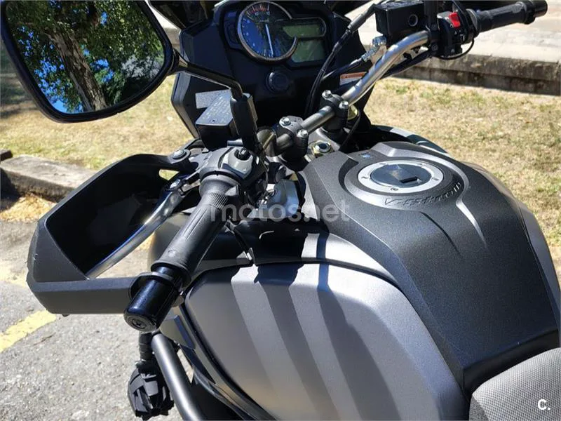 Suzuki V-Strom 1000 - Vista 9
