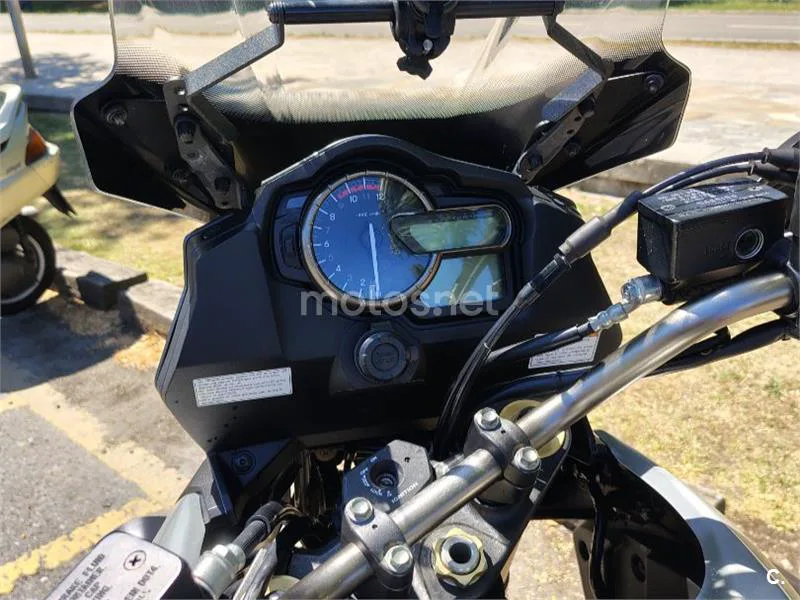 Suzuki V-Strom 1000 - Vista 10