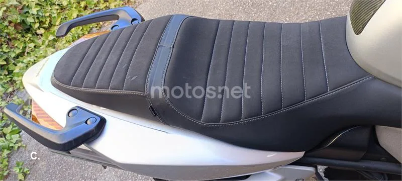 Honda VFR800F - Vista 9