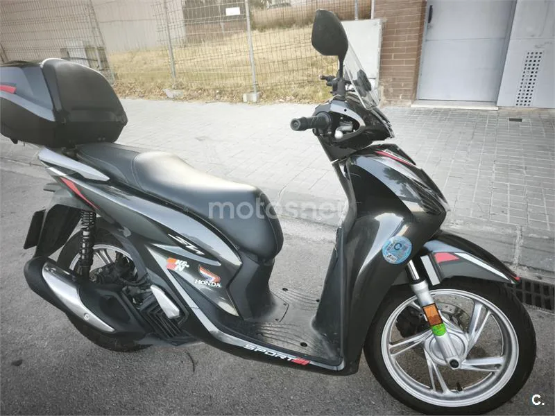Honda SH125i - Vista 4