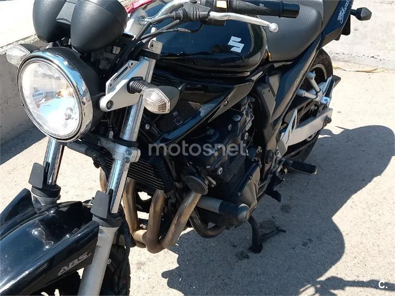 Suzuki Bandit 650S - Vista 6