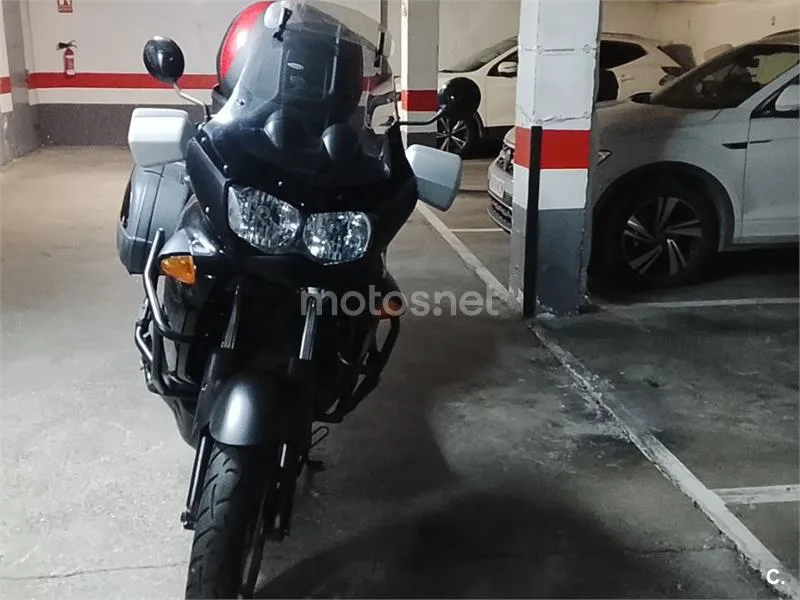 Honda XL1000V Varadero 2700 € 1999 Alicante - 1