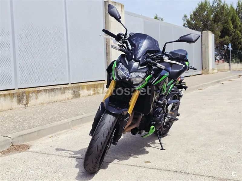 Kawasaki Z900 - Vista 13