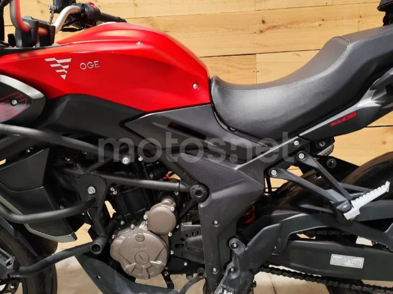 Voge 300DS - Vista 8