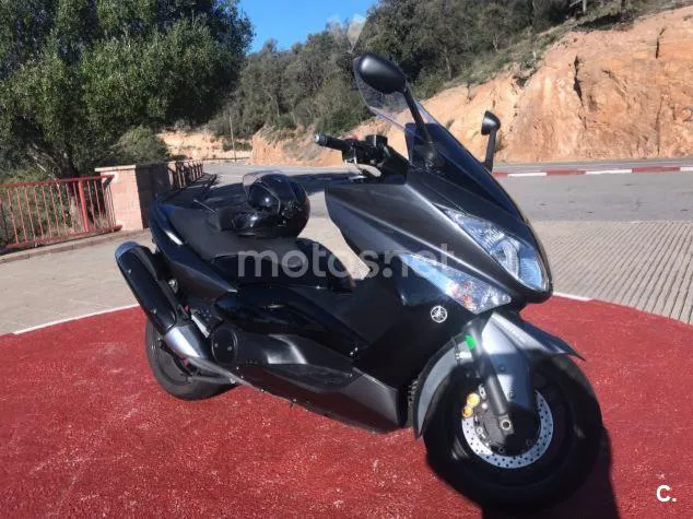 Yamaha TMAX 500 - Vista 10
