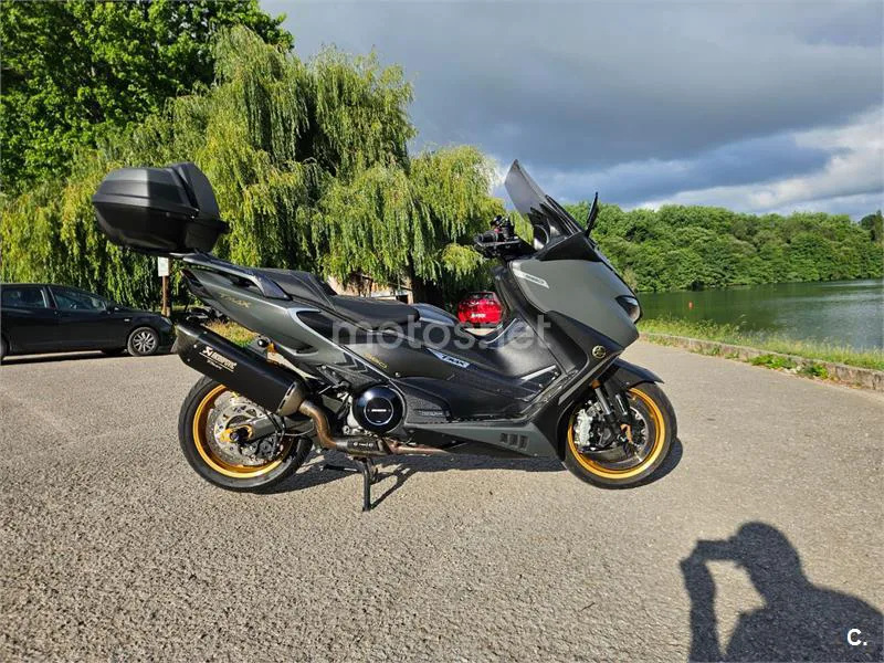 Yamaha TMAX 560 - Vista 6
